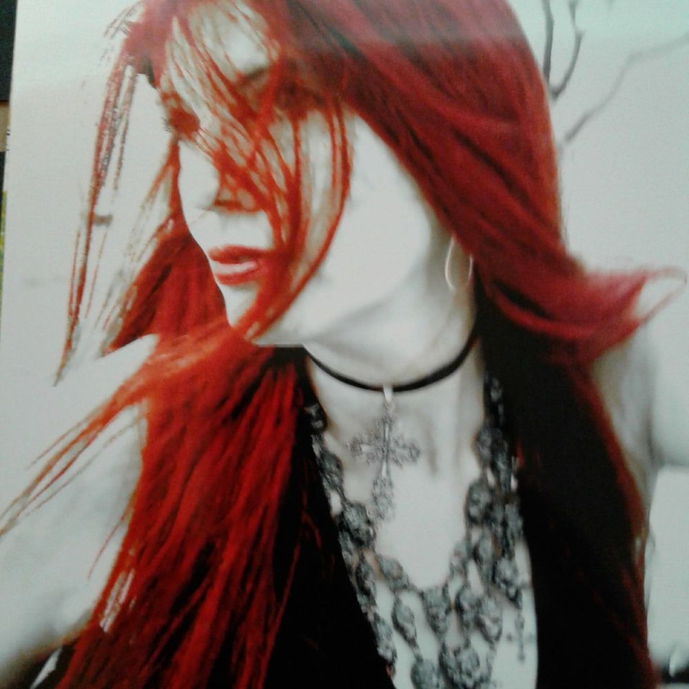 Meet your Posher, Angela